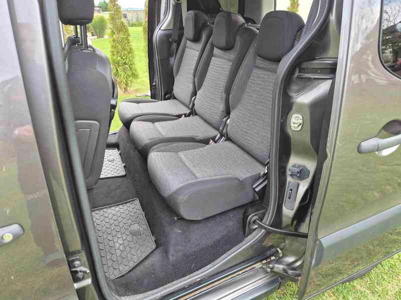 Citroen Berlingo Multispace 1,6 HDi 88 kW - foto 9