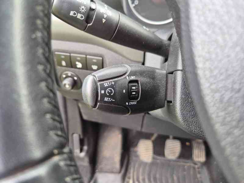 Citroen Berlingo Multispace 1,6 HDi 88 kW - foto 14