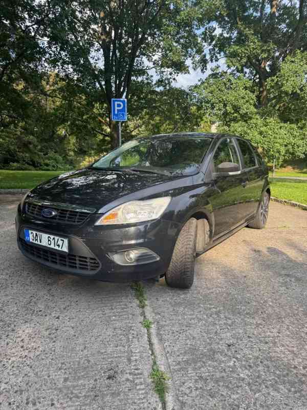Ford Focus 1,6   benzín - foto 9