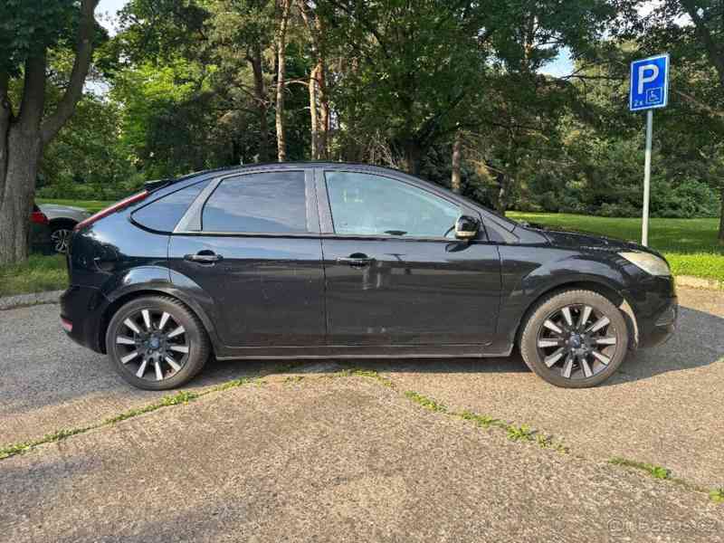 Ford Focus 1,6   benzín - foto 7