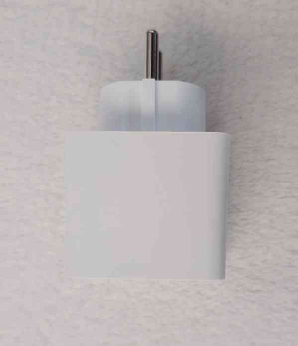 Chytrá zásuvka Philips Hue Smart Plug 929003050901 - foto 5