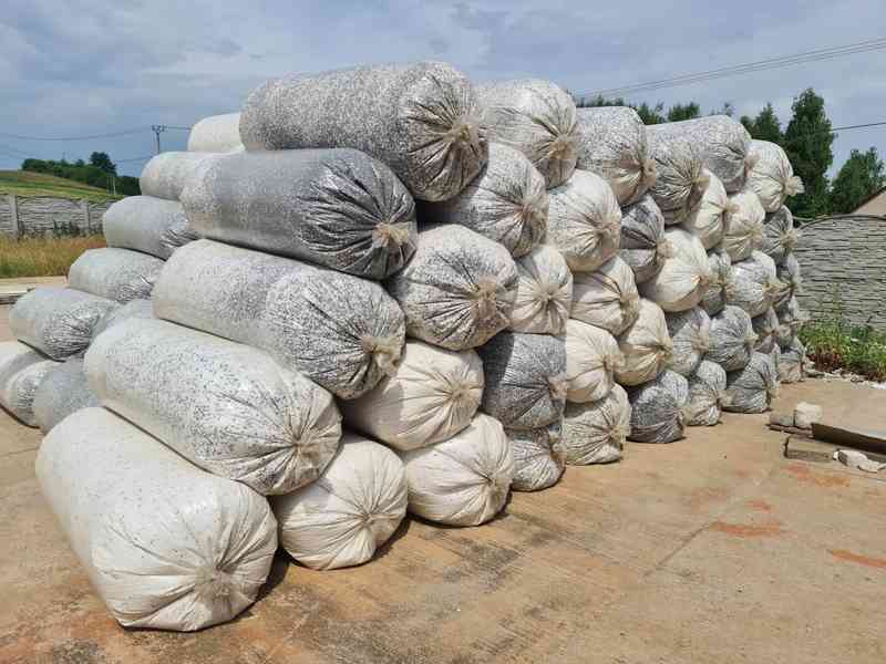 Sypká izolace EPS granulát Polystyrenové granule Izolace - foto 2