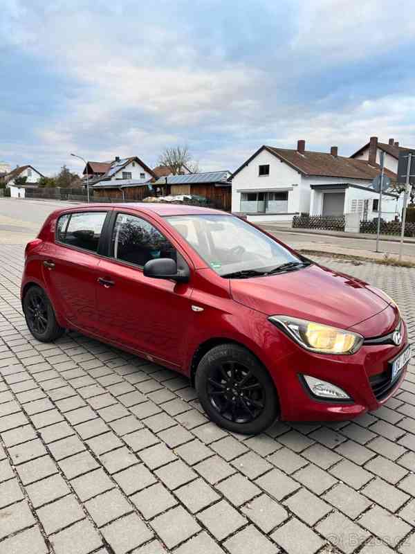 Hyundai i20 92000 km, jeden majitel - foto 3