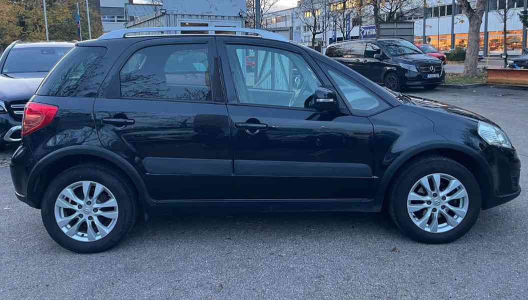 Suzuki SX4 1,6i GLX 4x4 benzín 88kw - foto 29