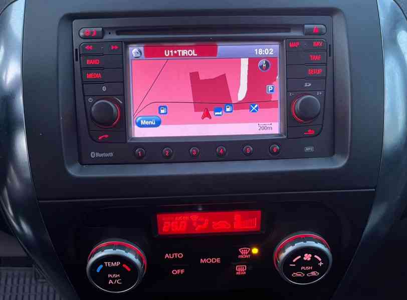 Suzuki SX4 1,6i GLX 4x4 benzín 88kw - foto 24