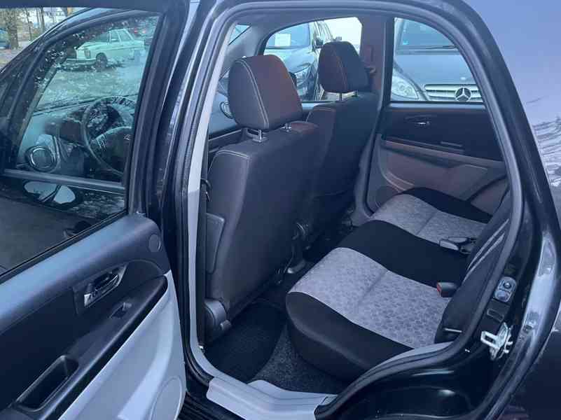 Suzuki SX4 1,6i GLX 4x4 benzín 88kw - foto 20