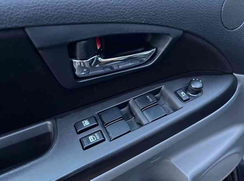 Suzuki SX4 1,6i GLX 4x4 benzín 88kw - foto 14