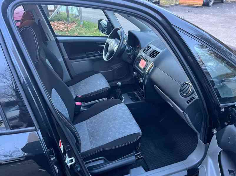 Suzuki SX4 1,6i GLX 4x4 benzín 88kw - foto 16
