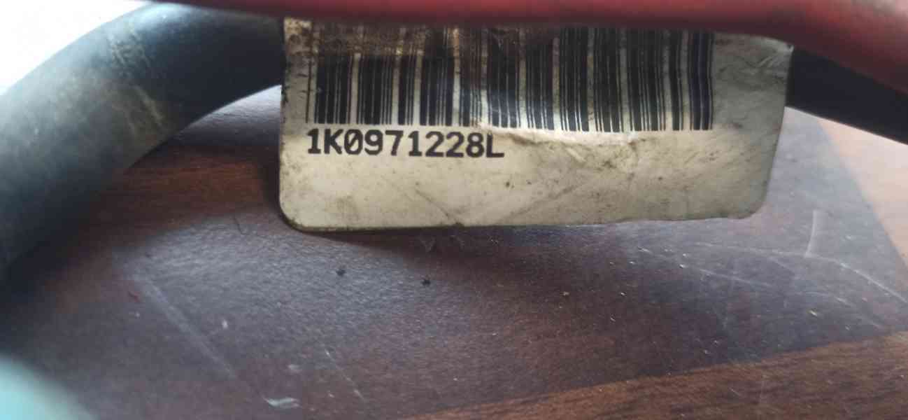 Kabel baterie "+" z  VW passat B6 1K0 971 228 L - foto 1