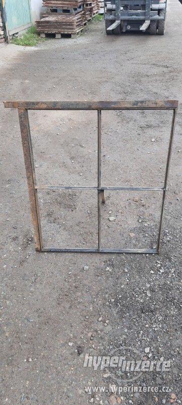 Tovární okno 3f - foto 1