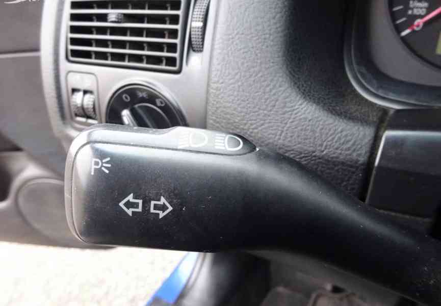 VW Golf 1.9 TDI Variant r.v.2000 STK1/2028 - foto 9