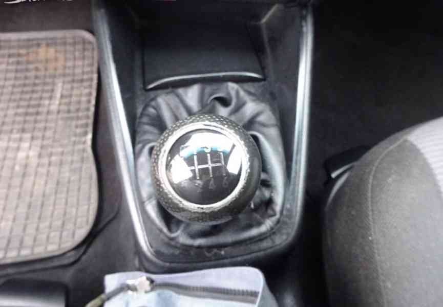 VW Golf 1.9 TDI Variant r.v.2000 STK1/2028 - foto 13