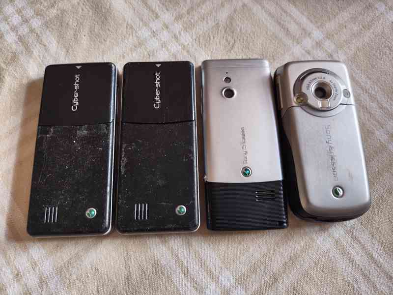 Mobilní tlačítkové telefony Sony Ericsson č.1 - foto 4