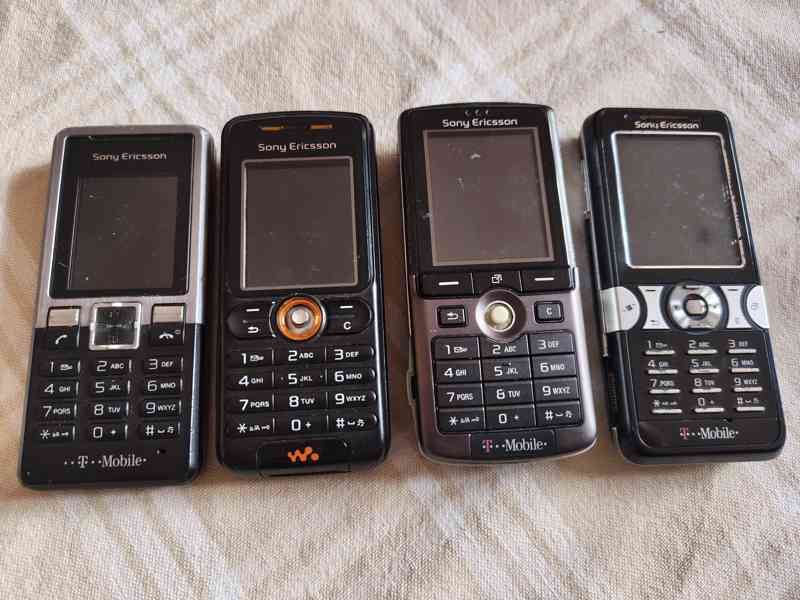 Mobilní tlačítkové telefony Sony Ericsson č.1 - foto 5