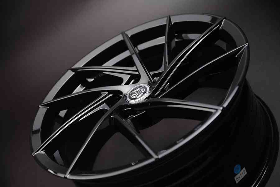 Nové 18" 114,3 Yakuza Japan Jokohama black - foto 5