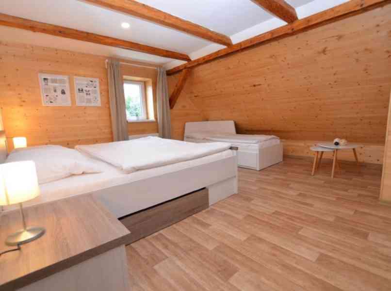 Zrekonstruovaná výdělečná nemovitost pro 33 osob u Klínovce - foto 14