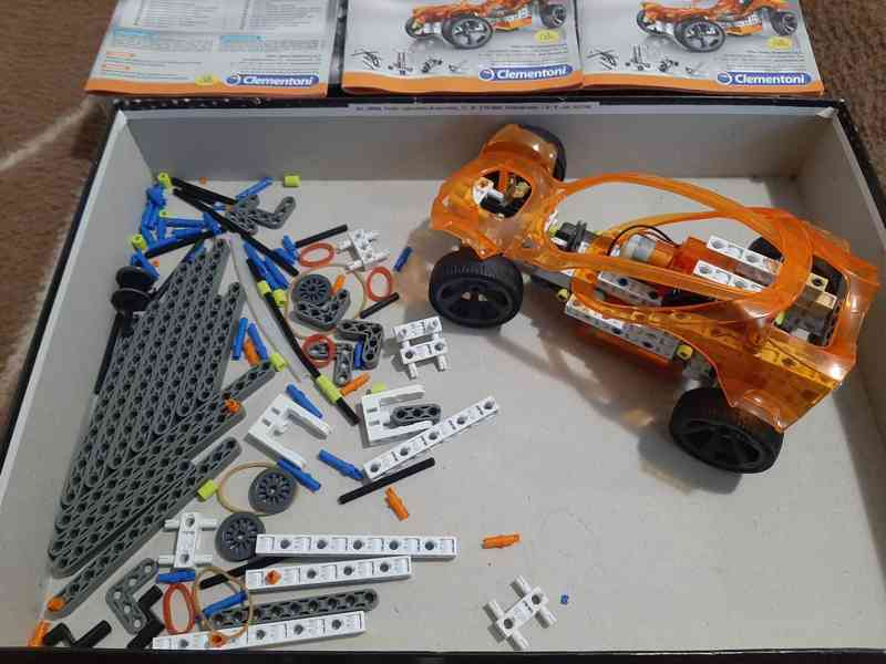 DuploVelká Duplo stavebnice smíchaná dohromady - foto 23