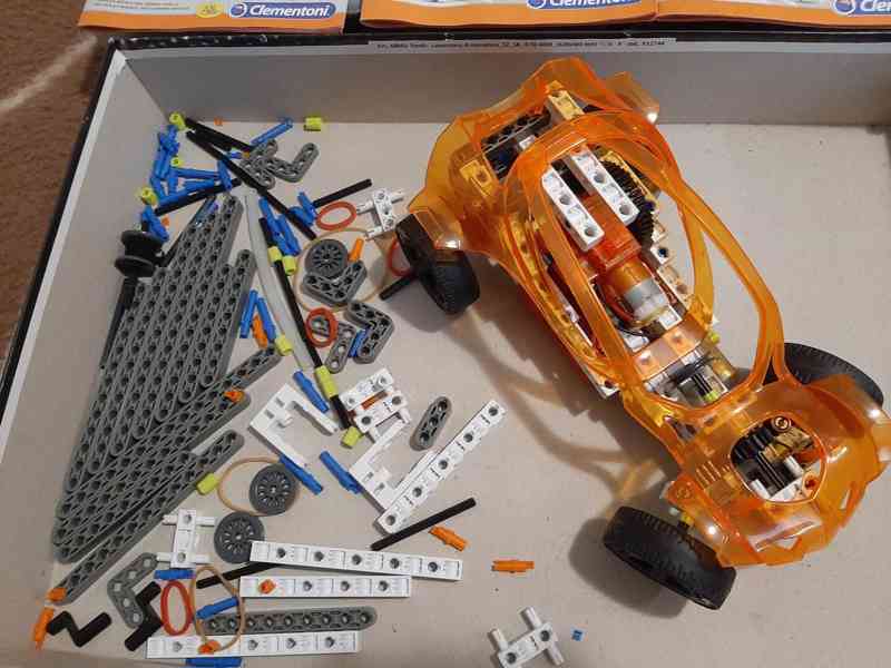 DuploVelká Duplo stavebnice smíchaná dohromady - foto 26