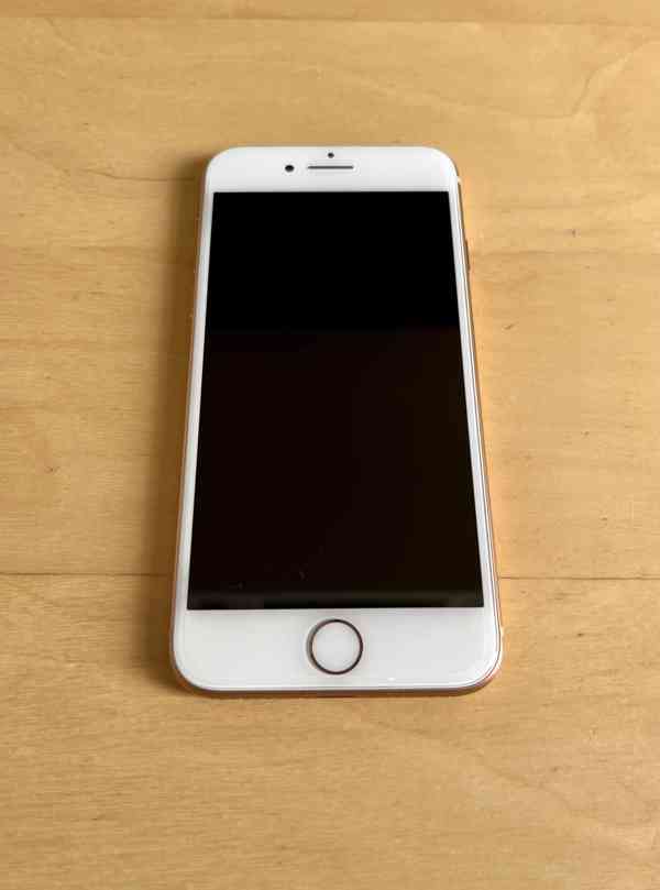 iPhone 8 64GB Zlatý - foto 1