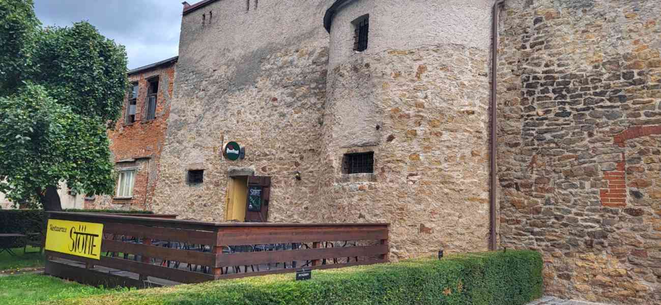 Pronájem zavedené restaurace ve Dvoře Králové n.L. - foto 7