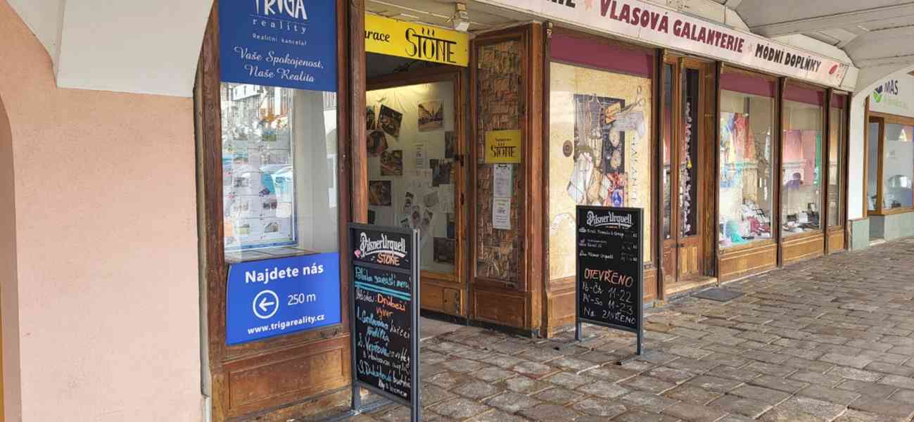 Pronájem zavedené restaurace ve Dvoře Králové n.L. - foto 2