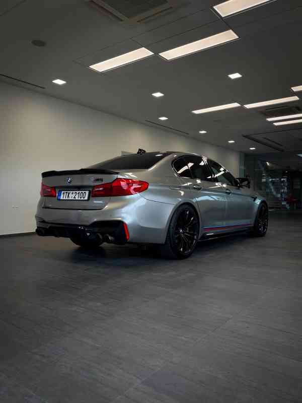 BMW M5 Competetion X drive Akrap. - foto 13