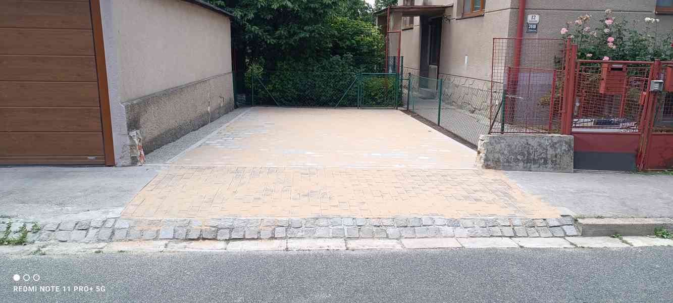 ‼️ Pokládka zámkové dlažby: parkování  - foto 4