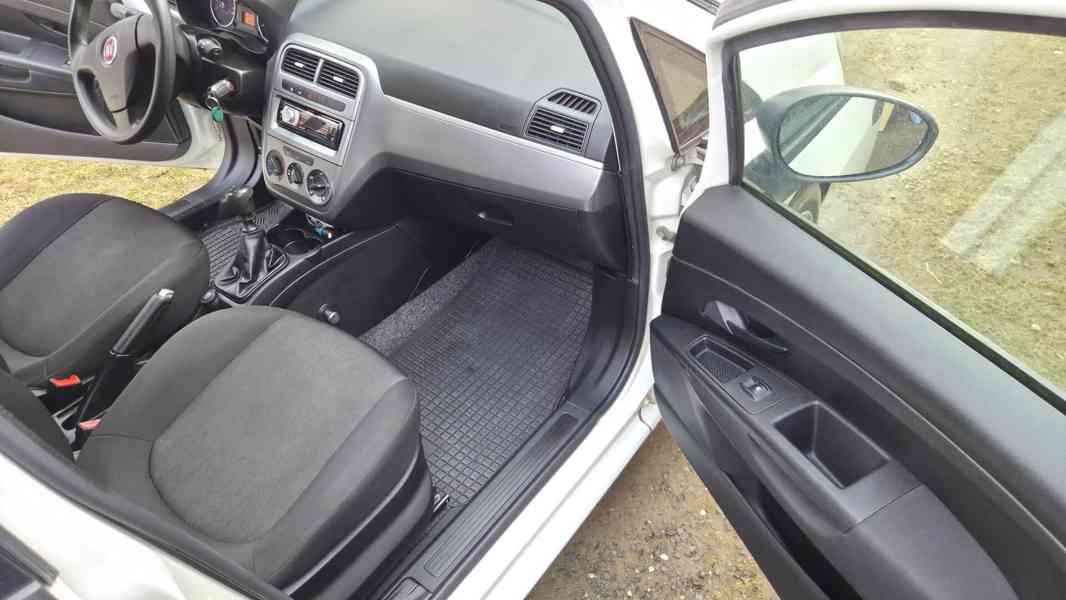 Fiat Grande Punto 1, 2, 51kw-benzín  - foto 6
