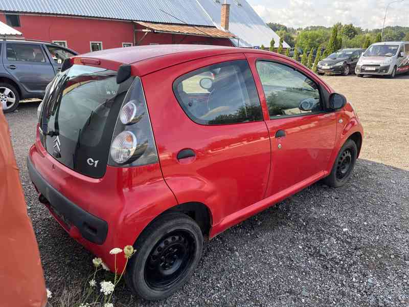 Citroen C1 1,0i 50KW 1KR prodám náhradní díly - foto 4