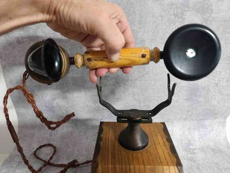 Starý orig.telefon Tesla do sbírky, k dekoraci - foto 7
