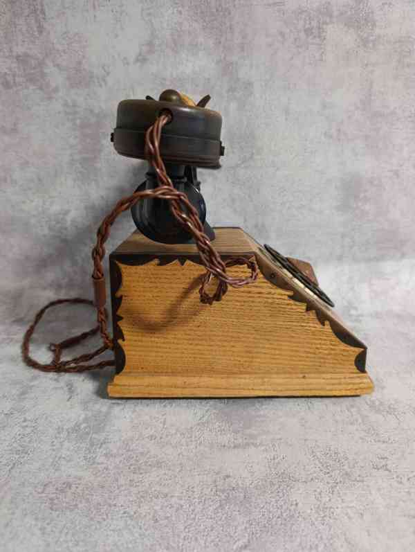 Starý orig.telefon Tesla do sbírky, k dekoraci - foto 3