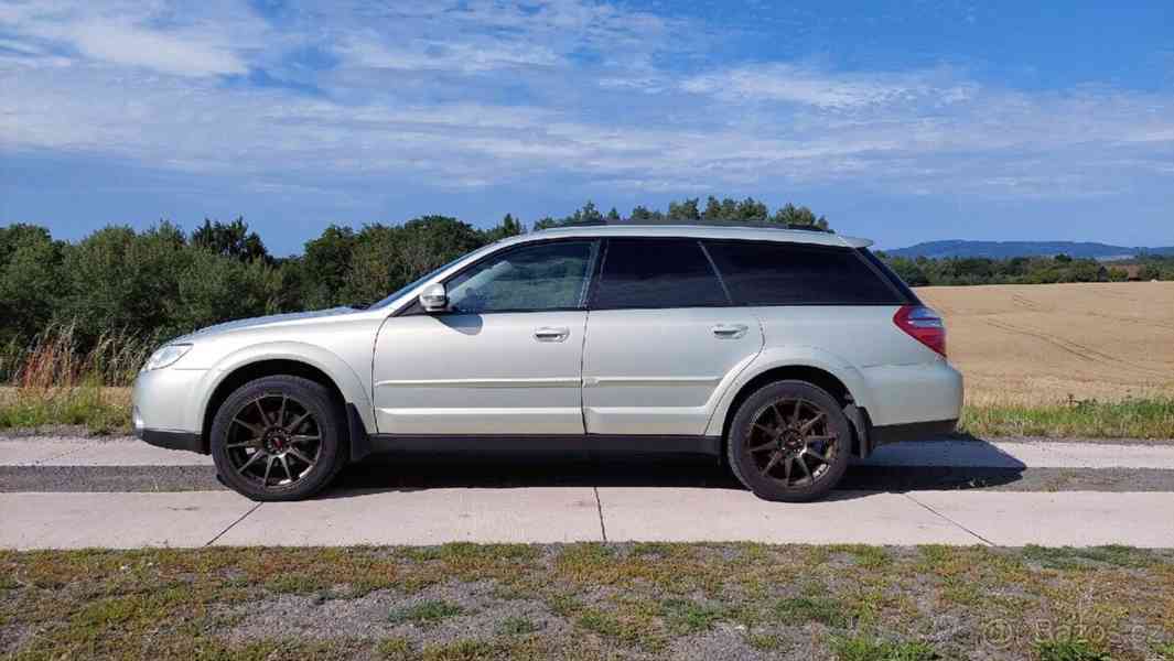 Subaru Outback 3,0   H6 SI-Drive 180kw - foto 6