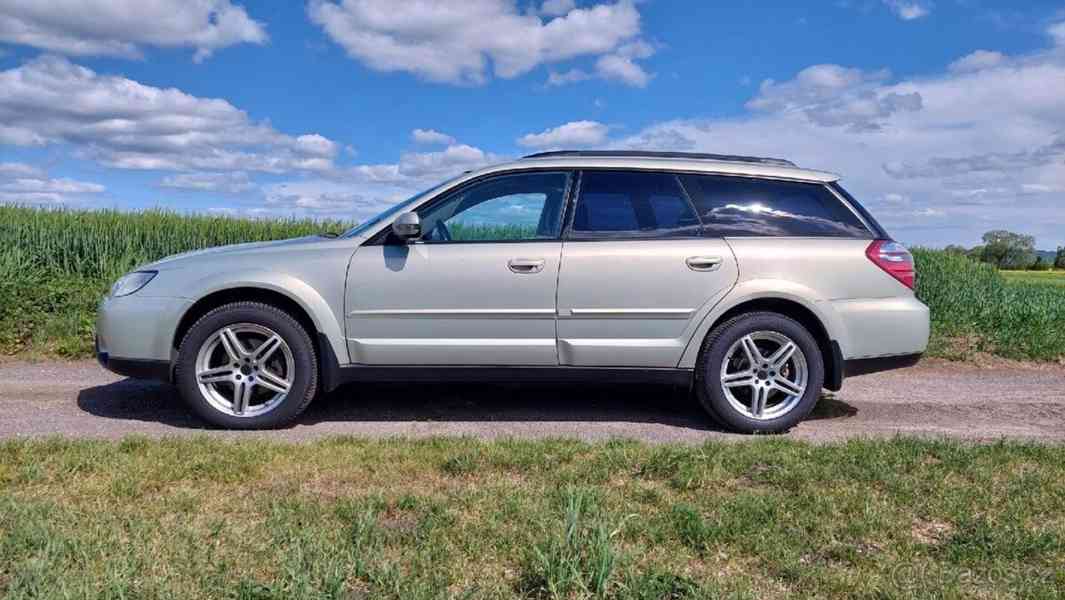 Subaru Outback 3,0   H6 SI-Drive 180kw - foto 17