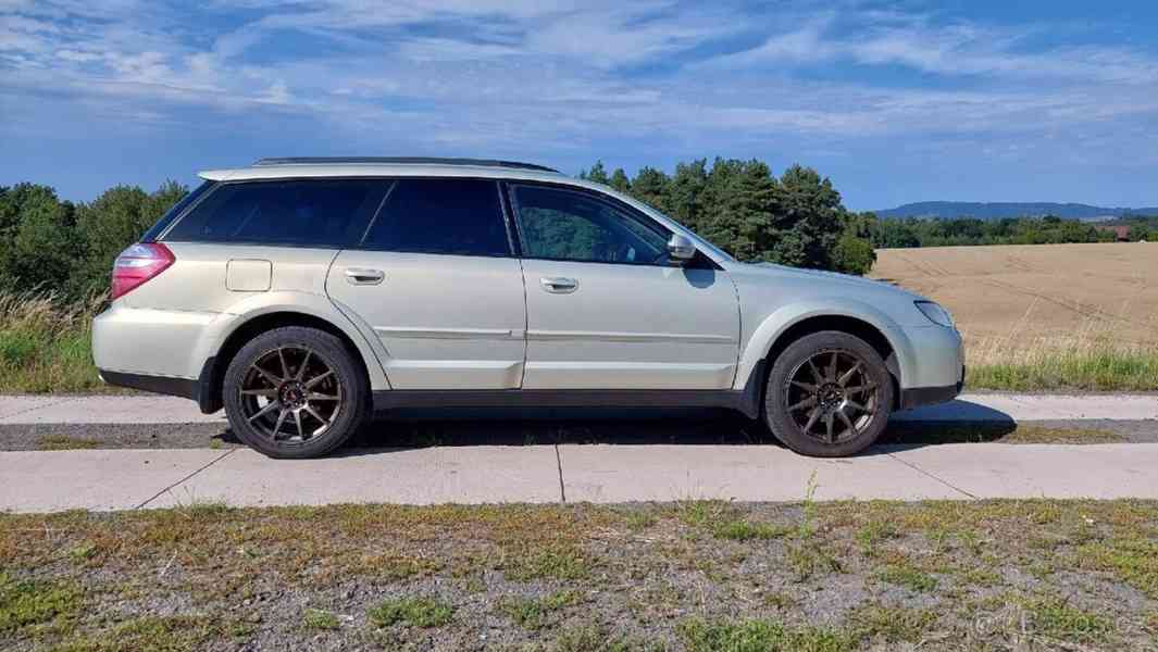Subaru Outback 3,0   H6 SI-Drive 180kw - foto 5