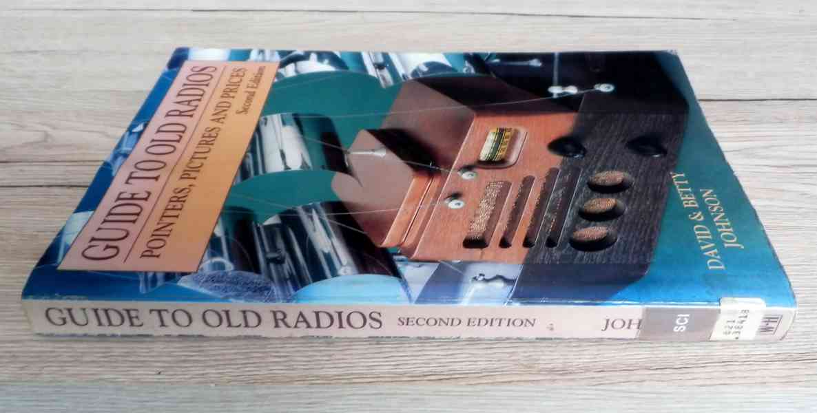 Kniha Guide To Old Radios Průvodce starými rádii - foto 2