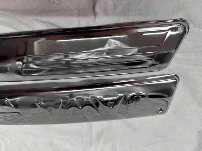 Predám bočné lišty s nápisom JAWA 350/634 novší typ, replika - foto 2