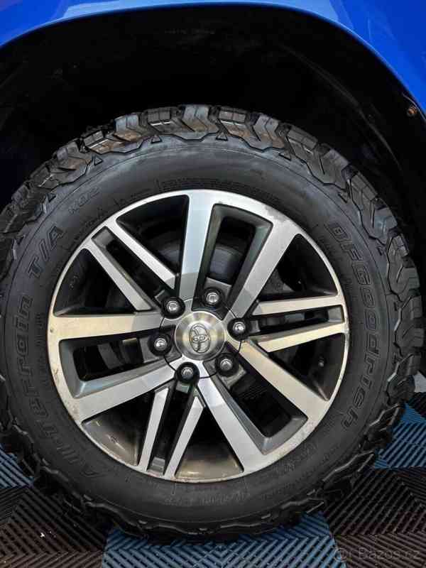 Toyota Hilux 2,4   D AT 2018 /Odpočet DPH/ - foto 5