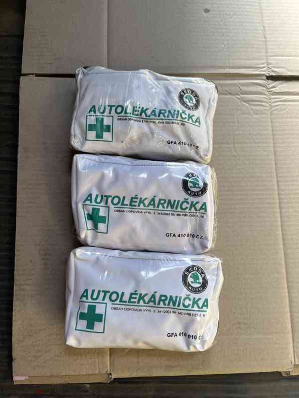 Autolékárna - originál příslušenství ŠKODA 3ks - foto 1