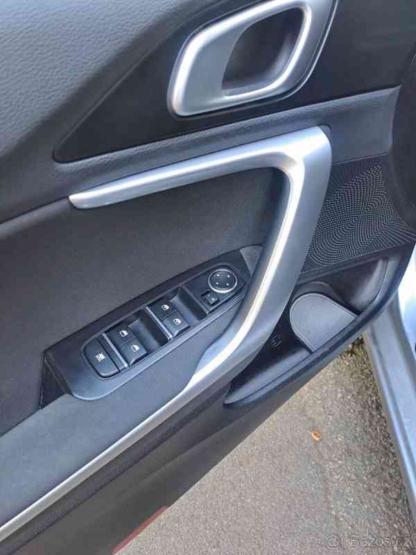 Kia Ceed 1,5 T-GDI -118kw, benzín, Spin - foto 15