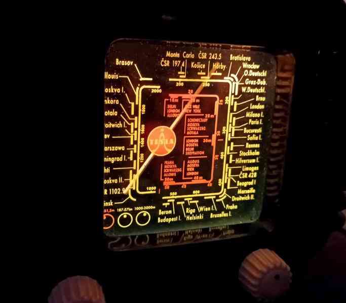 Starožitné rádio Tesla Talisman 308U, hnědá skříňka, 1953 - foto 10