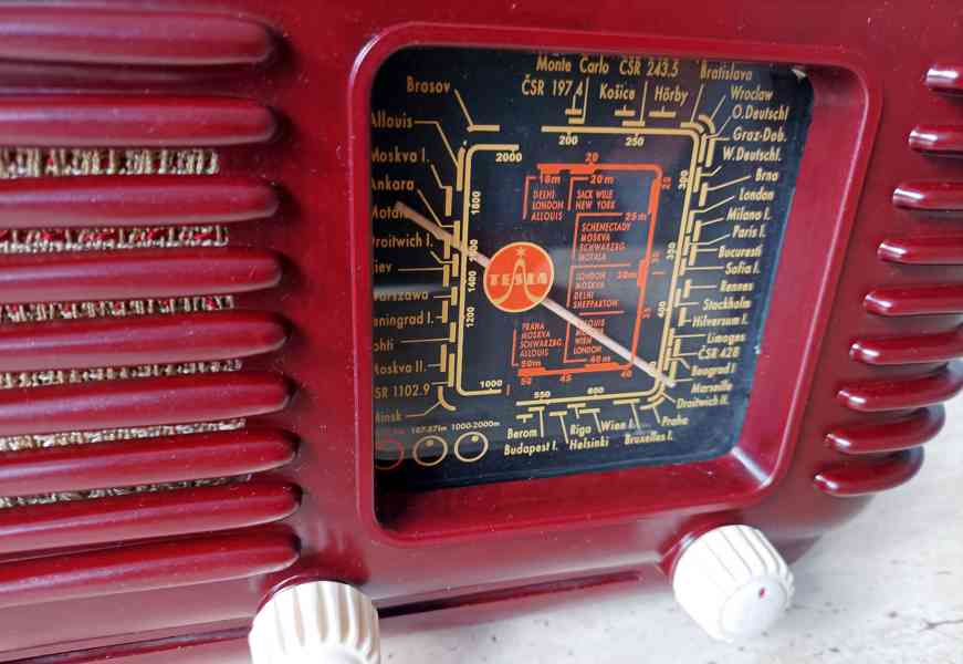Starožitné rádio Tesla Talisman 308U, hnědá skříňka, 1953 - foto 6