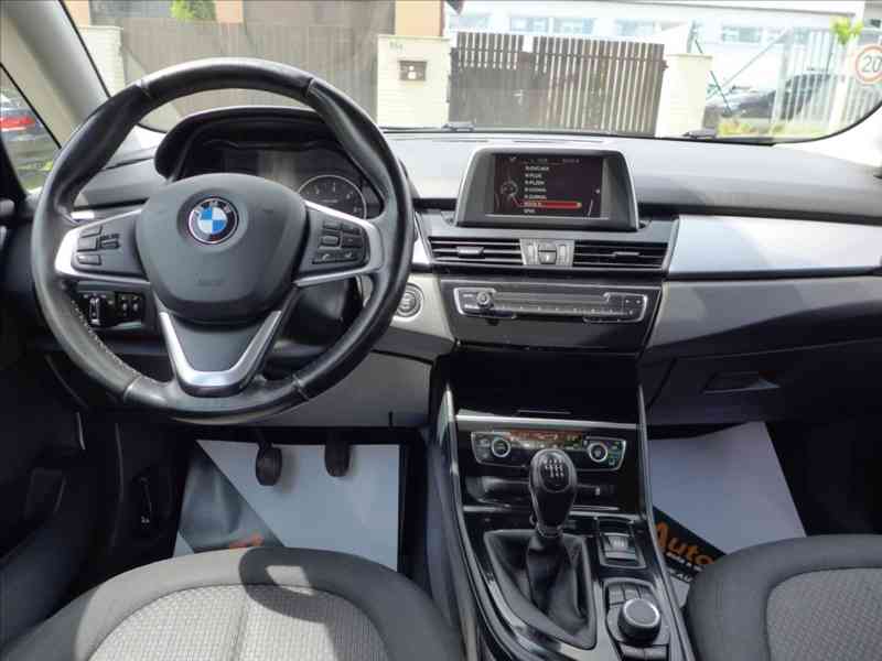 BMW Řada 2 1,5 216D ACTIVE TOURER, 1.MAJ - foto 7