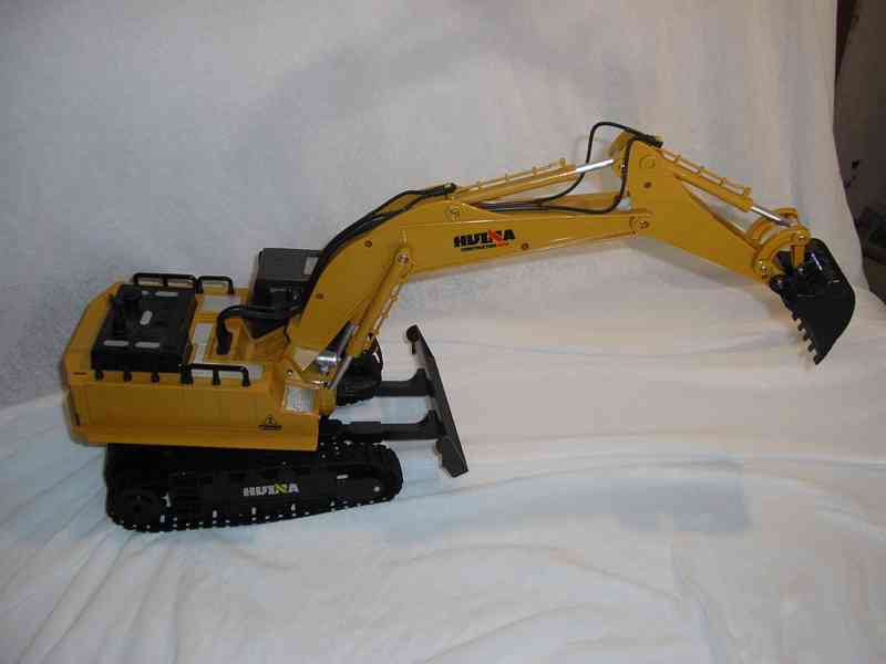 Pásový bagr RC - Nový nepoužitý