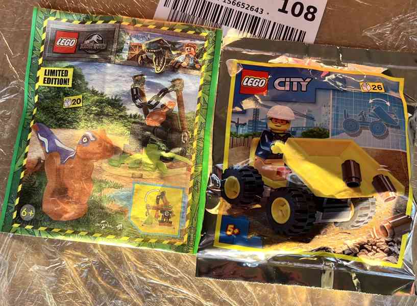 Různé Lego figurky Ninjago, City, Spiderman, Jurský svět  - foto 7