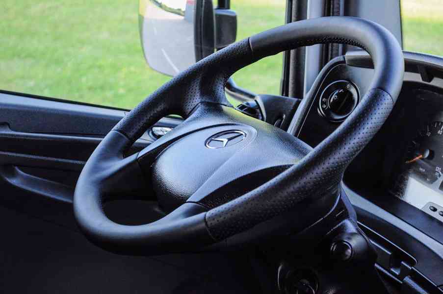 MERCEDES ATEGO 1222 HÁKOVÝ NOSIČ KONTEJNERŮ EURO5 - foto 45