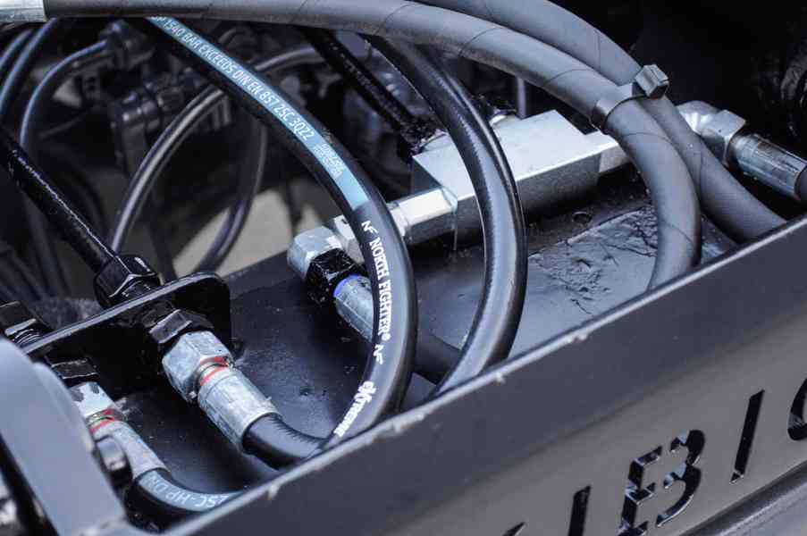 MERCEDES ATEGO 1222 HÁKOVÝ NOSIČ KONTEJNERŮ EURO5 - foto 21