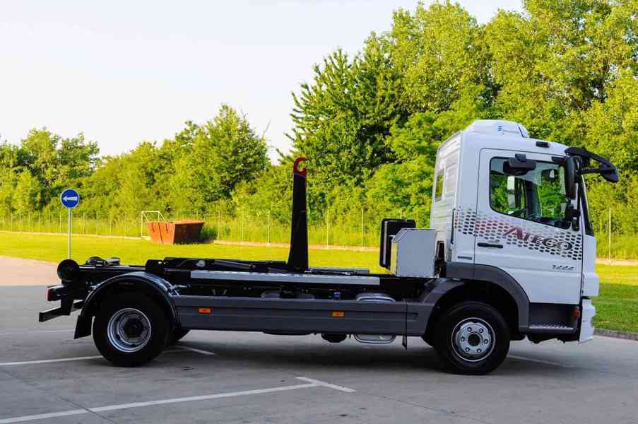 MERCEDES ATEGO 1222 HÁKOVÝ NOSIČ KONTEJNERŮ EURO5 - foto 7