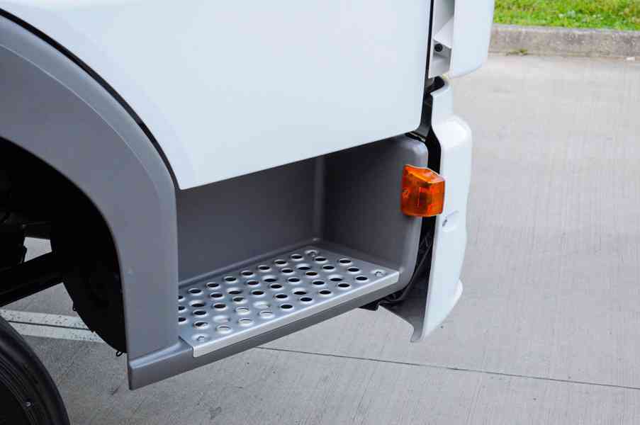 MERCEDES ATEGO 1222 HÁKOVÝ NOSIČ KONTEJNERŮ EURO5 - foto 9