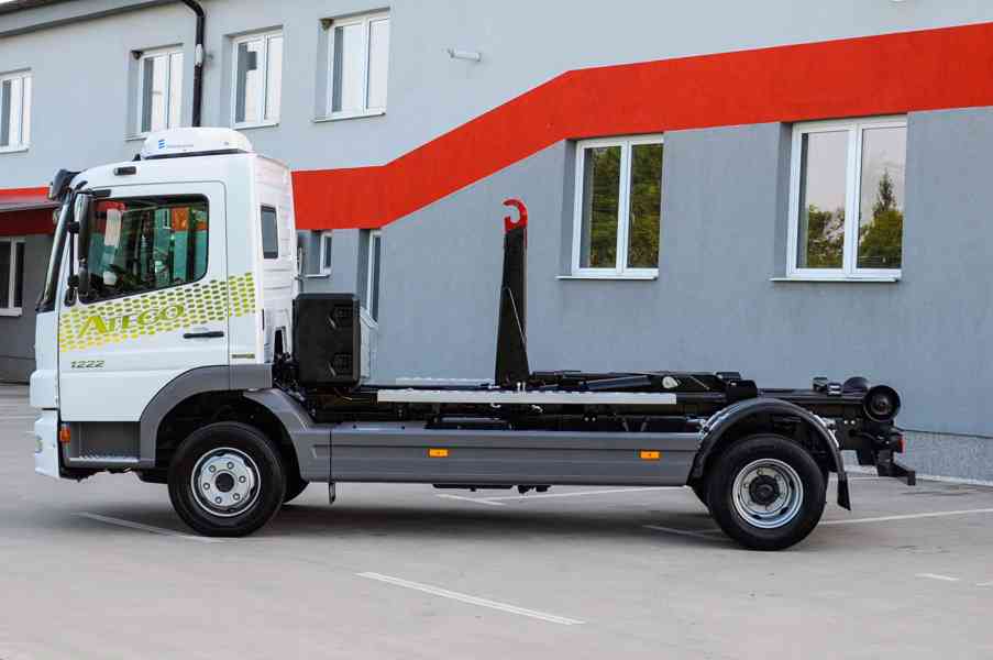 MERCEDES ATEGO 1222 HÁKOVÝ NOSIČ KONTEJNERŮ EURO5 - foto 4