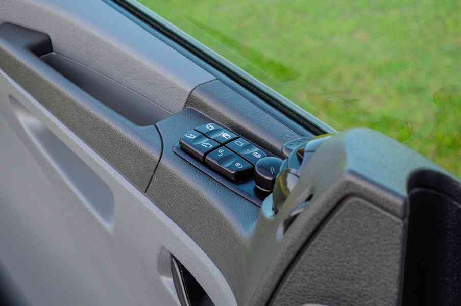 MERCEDES ATEGO 1222 HÁKOVÝ NOSIČ KONTEJNERŮ EURO5 - foto 52